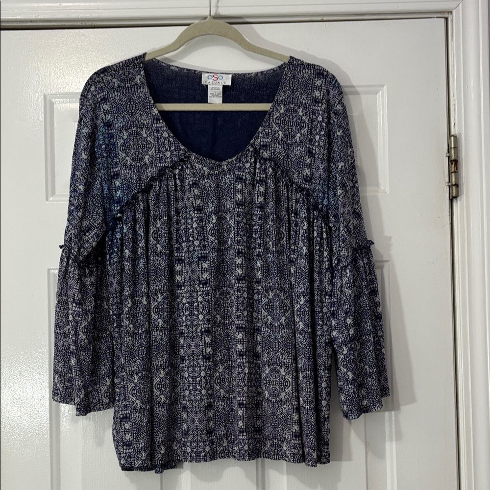 OSO Casuals brand top Size Large